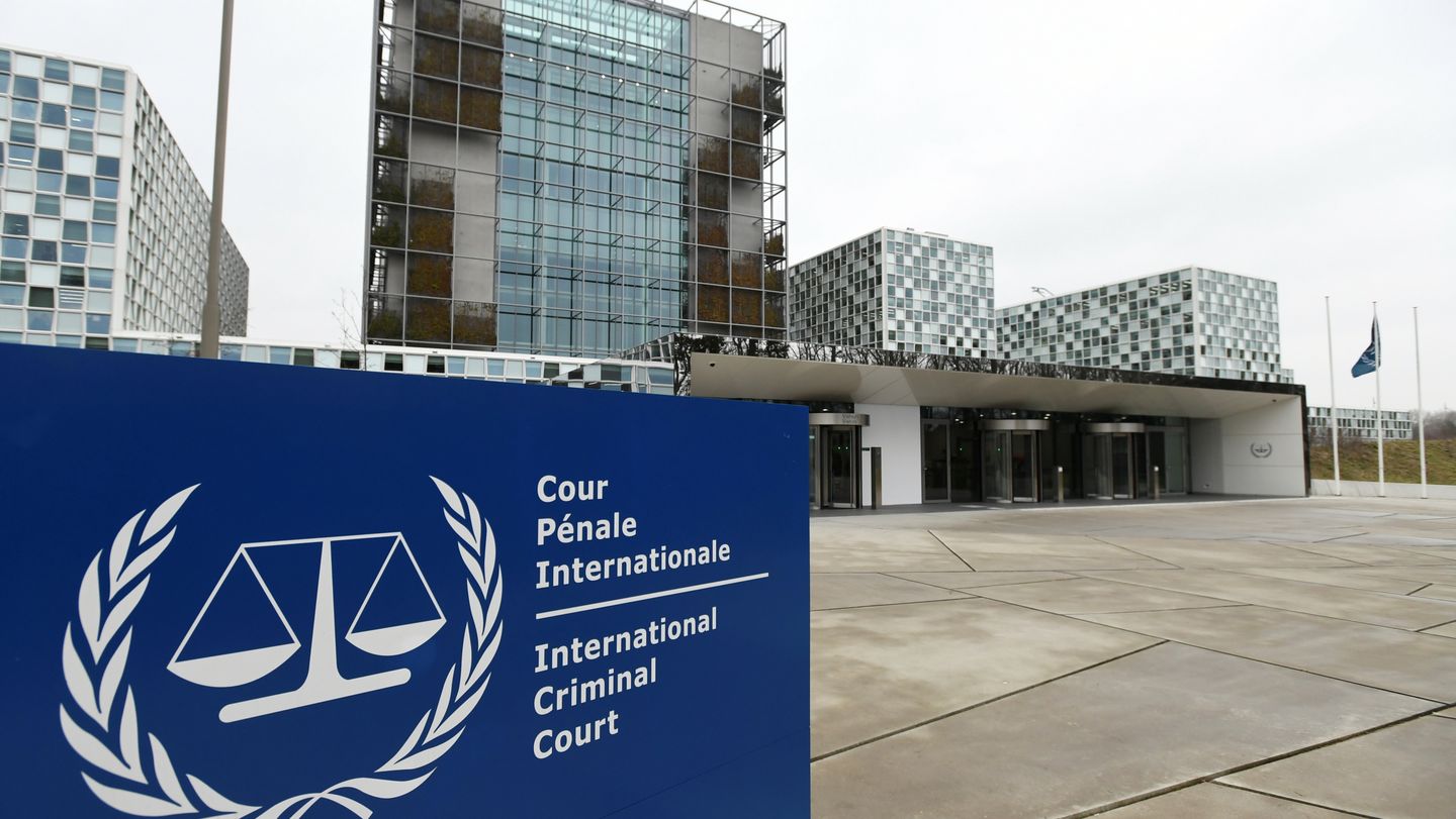 ICC prosecutors halt Kenya post-election violence investigation