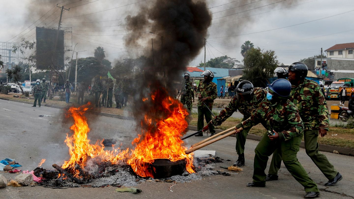 Kenya police chief bans opposition protests