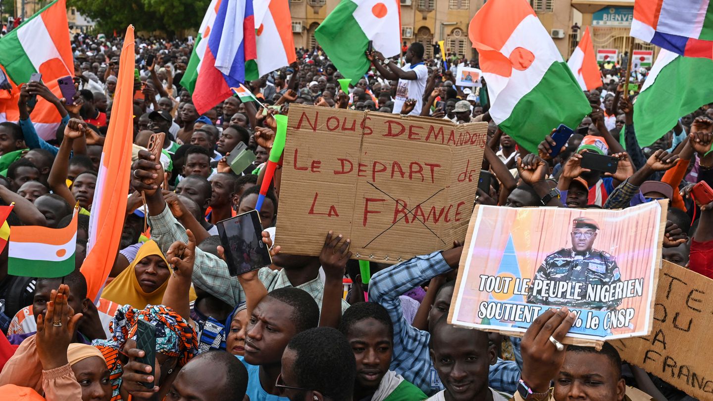 Thousands of coup supporters march in Niger’s capital