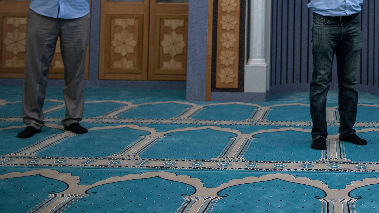 Gunmen 'kidnap worshippers at Nigerian mosque'