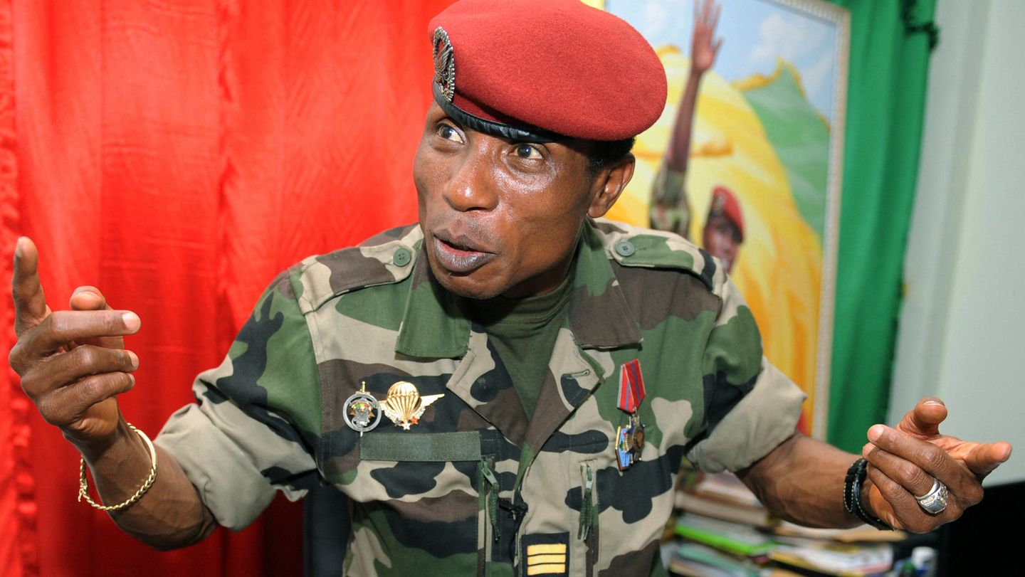 Guinée: le procès de Dadis Camara reprend lundi après son extraction de prison