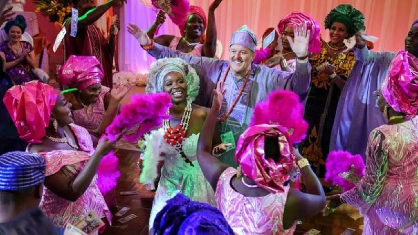 Aso ebi : le style vestimentaire flamboyant gagne en popularité au Nigeria
