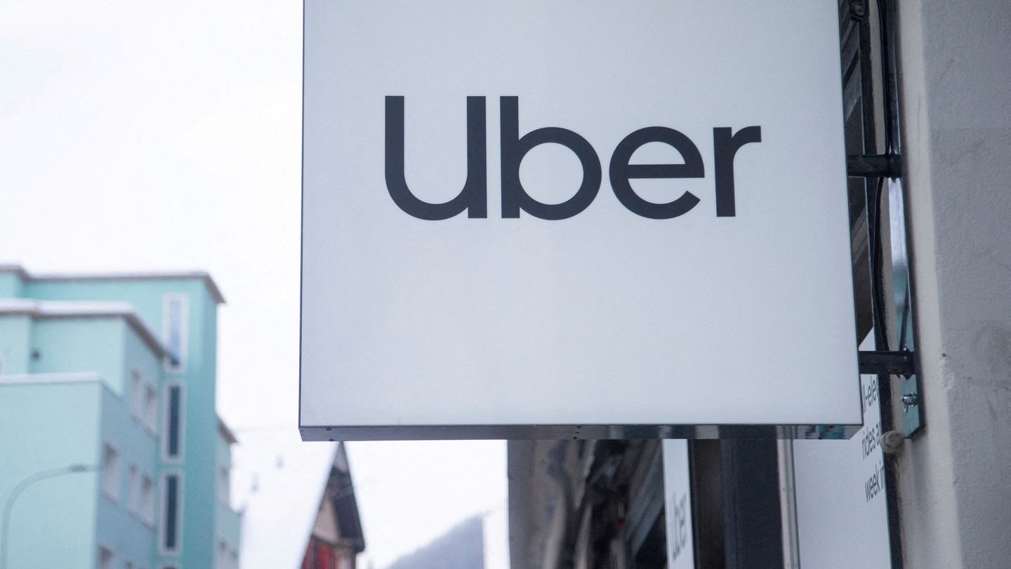 Les chauffeurs de taxi australiens gagnent 178 millions de dollars dans une bataille juridique contre Uber
