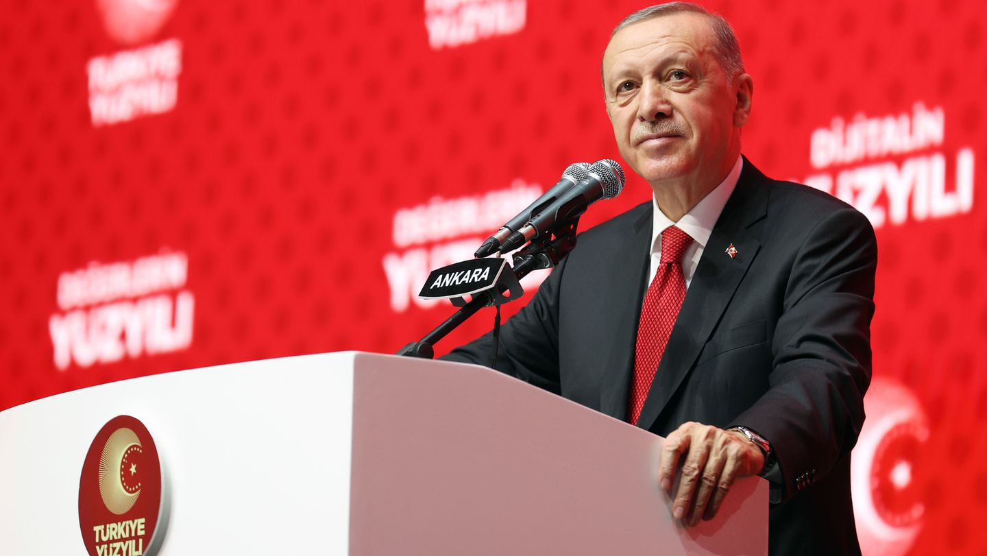 "مئوية تركيا".. أردوغان: سنبقى متّحدين لجعل تركيا عظيمة ولن يهدد وحدتنا شيء