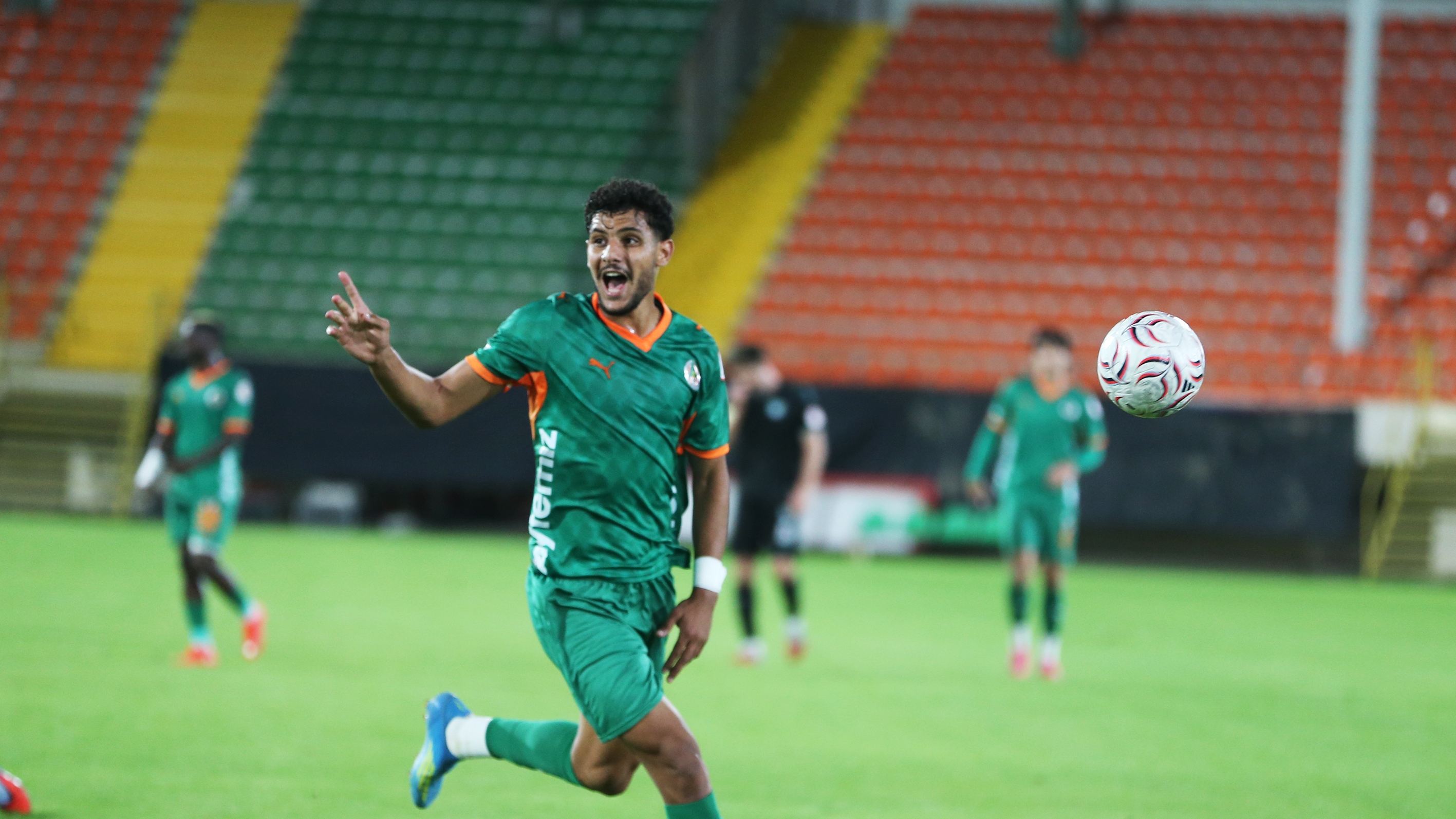 Alanyaspor evinde kazandı