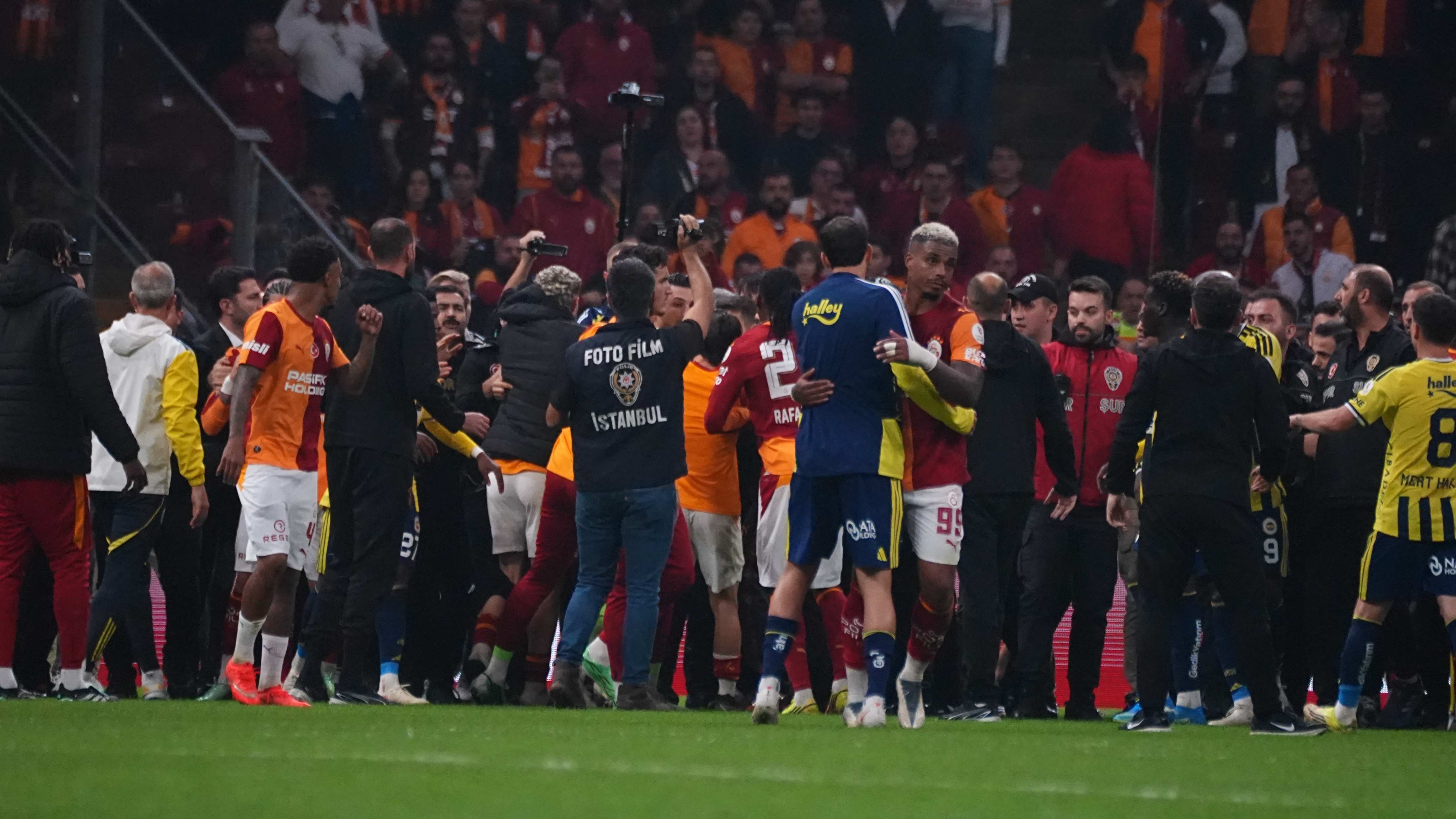 Derbinin sevkleri açıklandı