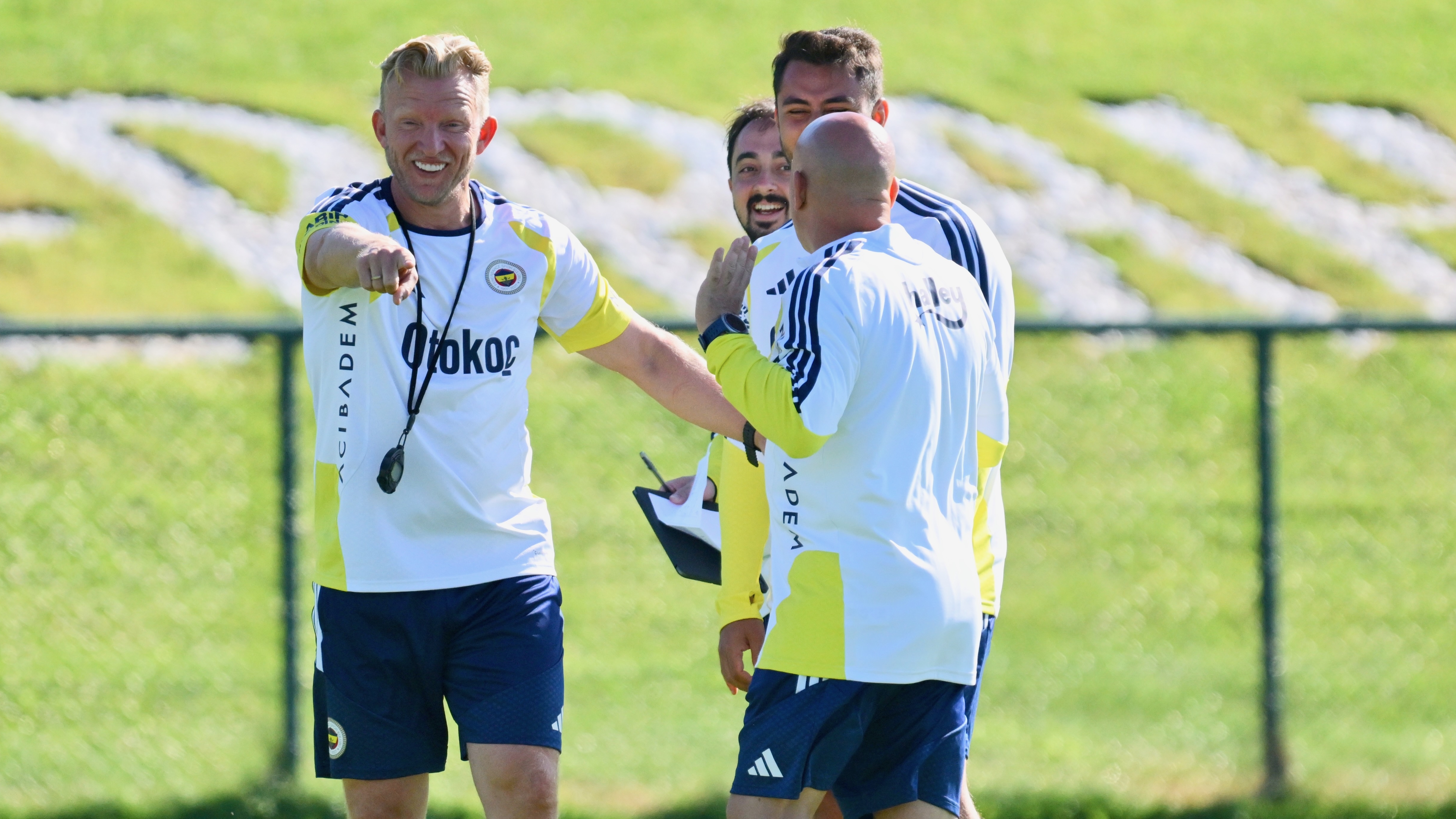 Kuyt'ın menajerinden açıklama