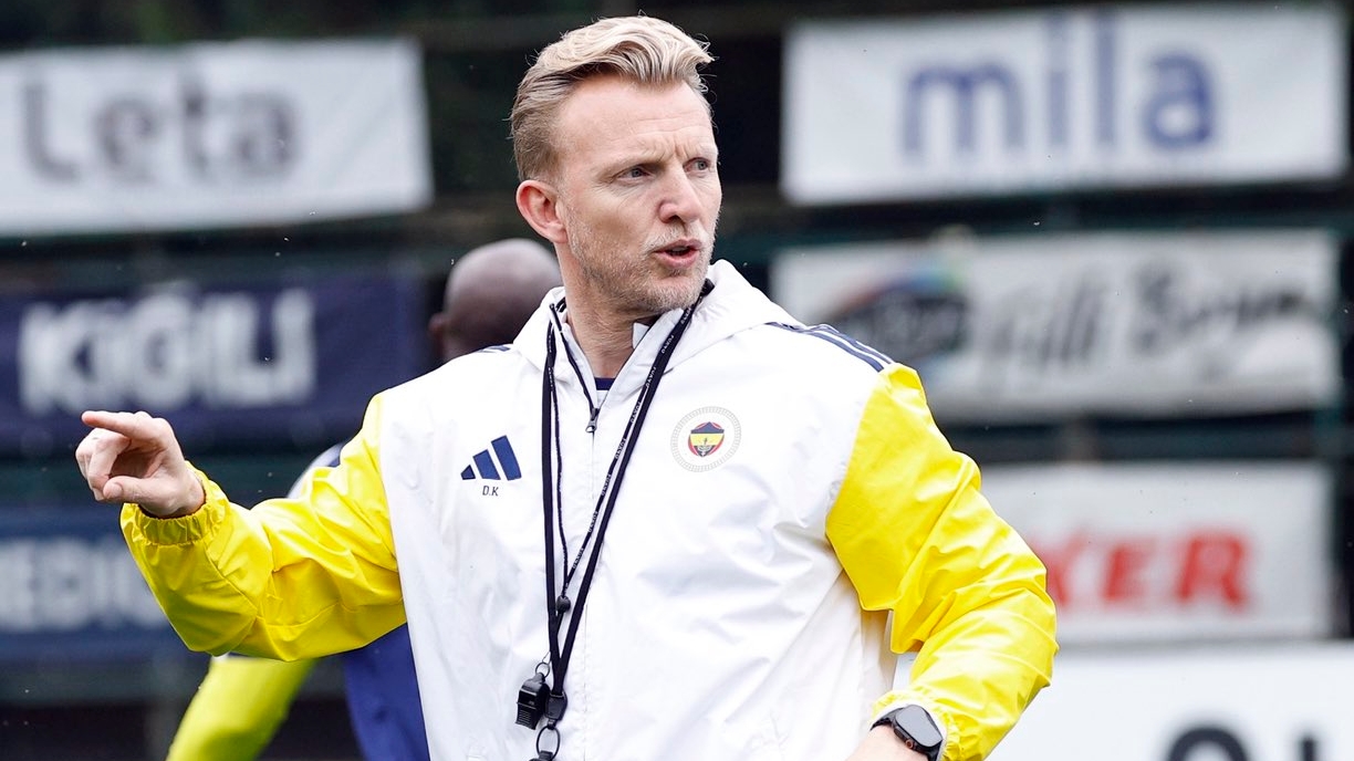 Kuyt 11'i netleştirmeye başladı