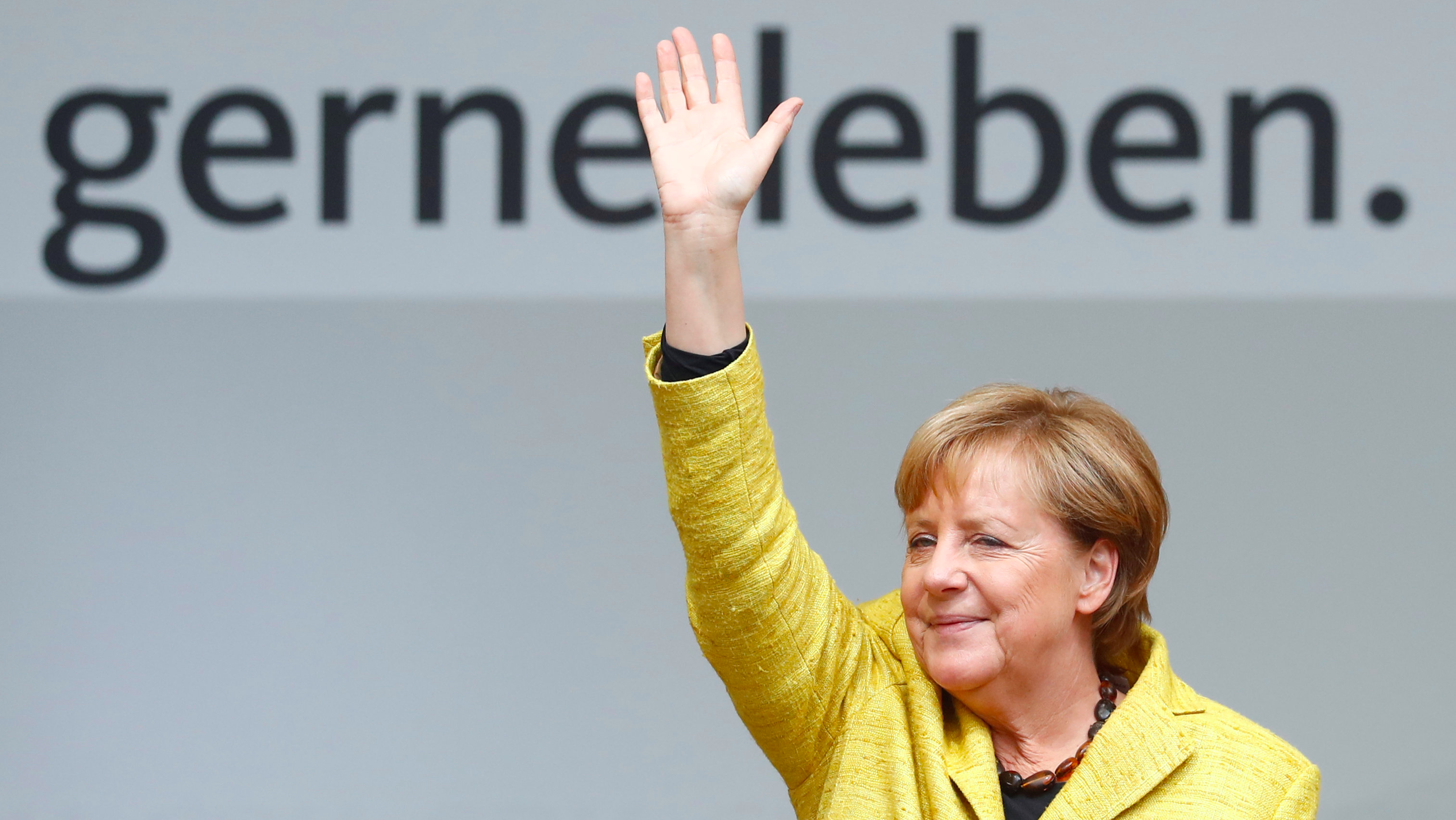 Merkel eyes fourth term as Germans head to the polls - TRT World