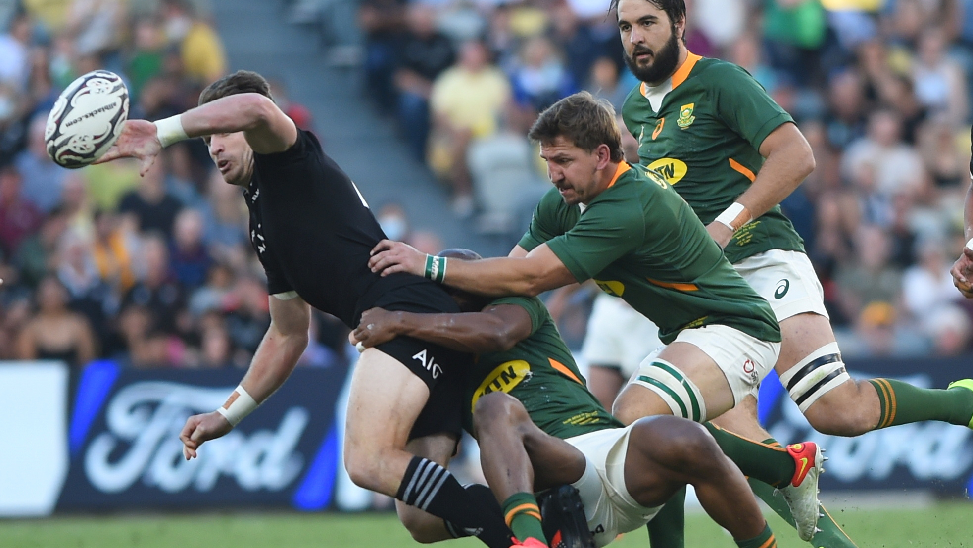 All Blacks edge Springboks in 100th test to clinch Rugby Championship ...