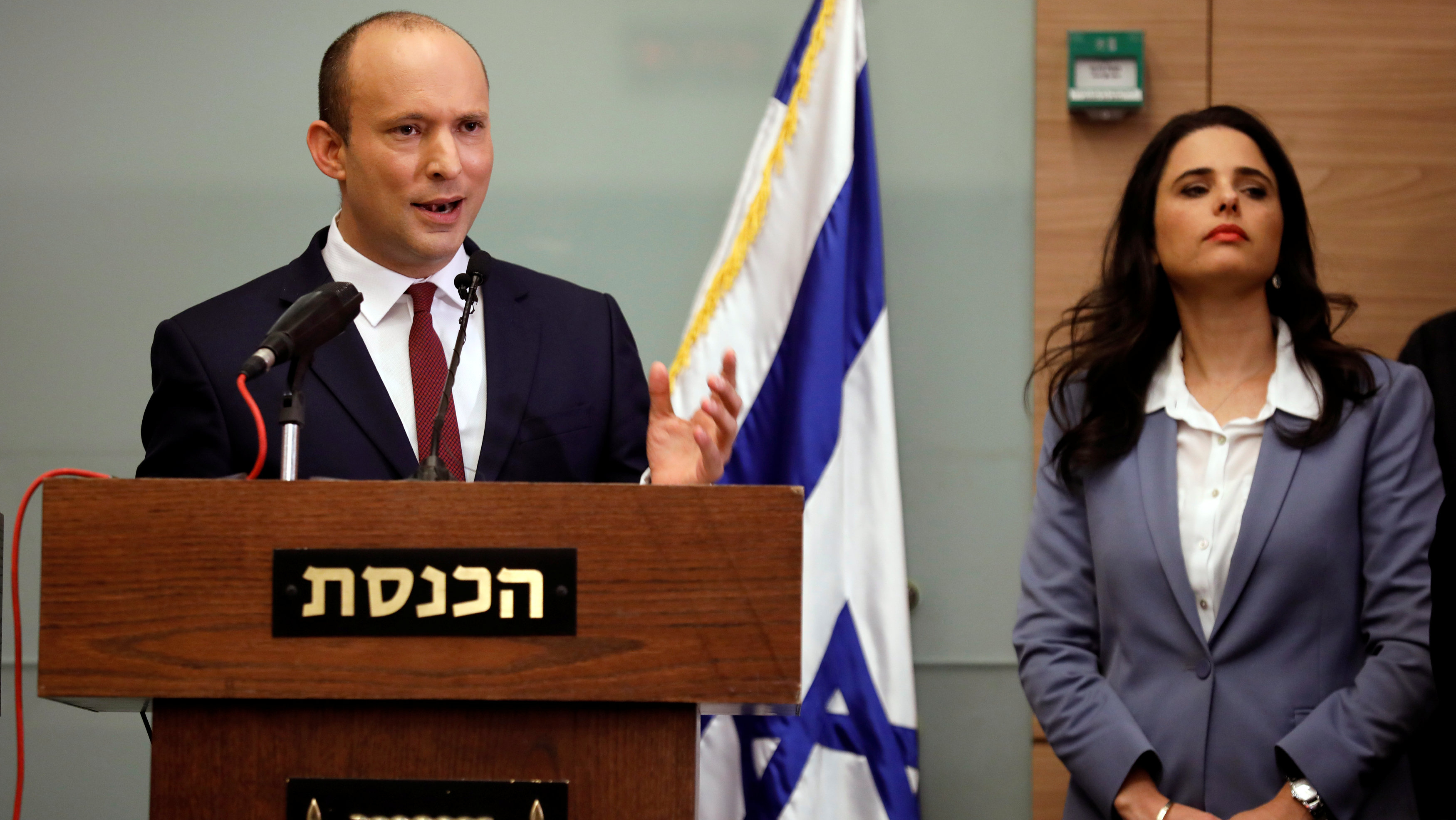 Israel narrowly avoids snap election after minister's U-turn - TRT World